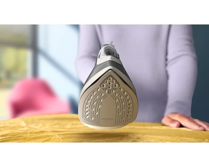 Bàn ủi hơi nước Philips DST2020/80 Giá Tốt | Điện máy Phúc Anh Bàn ủi hơi nước Philips DST2020/80 Giá Tốt | Điện máy Phúc Anh - góc nhìn 2