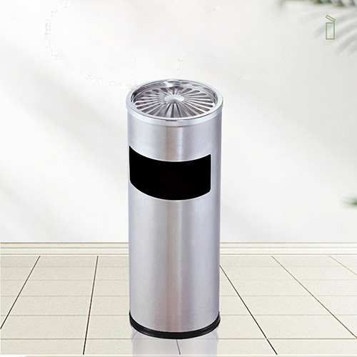 Thùng rác inox có gạt tàn thuốc lá