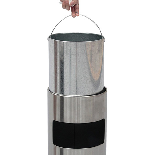 Thùng rác inox có gạt tàn thuốc lá