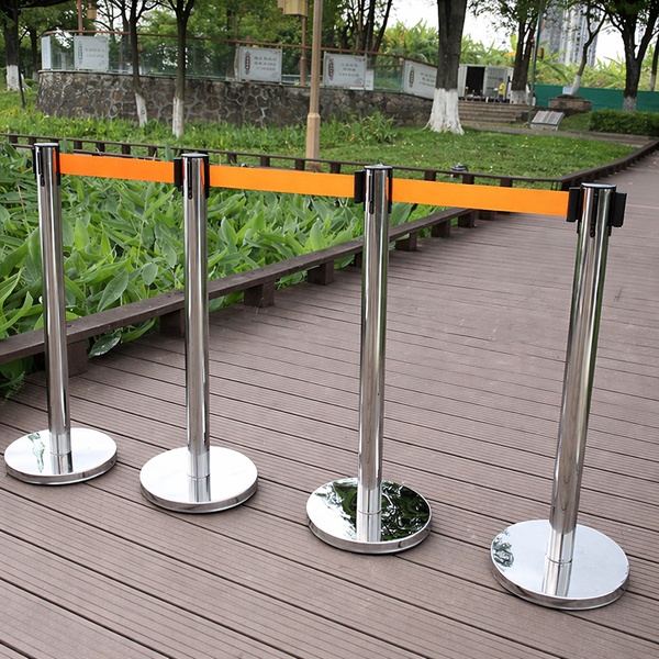 Trụ chắn dây rút màu cam